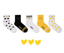 Load image into Gallery viewer, Cute Smiley Face Socks, Fashion Crew Socks for Womens
