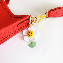 Load image into Gallery viewer, Happy Flower Keychain
